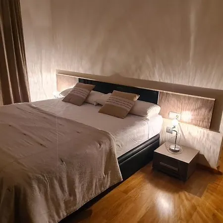 Port Blau Apartment *